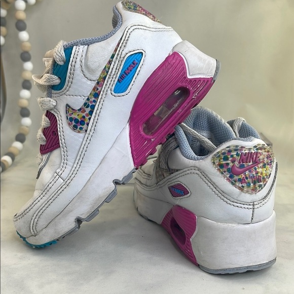 Nike Air Max 90 White and Pink Sneakers Size 11C Athletic Sneaker Retro - Picture 2 of 9